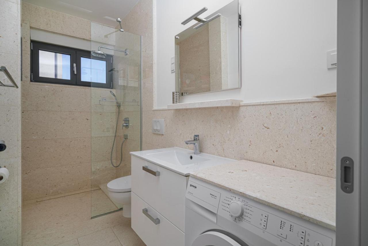 Villa Karen Vodice Grgurev Ante Kukure 93 Екстериор снимка